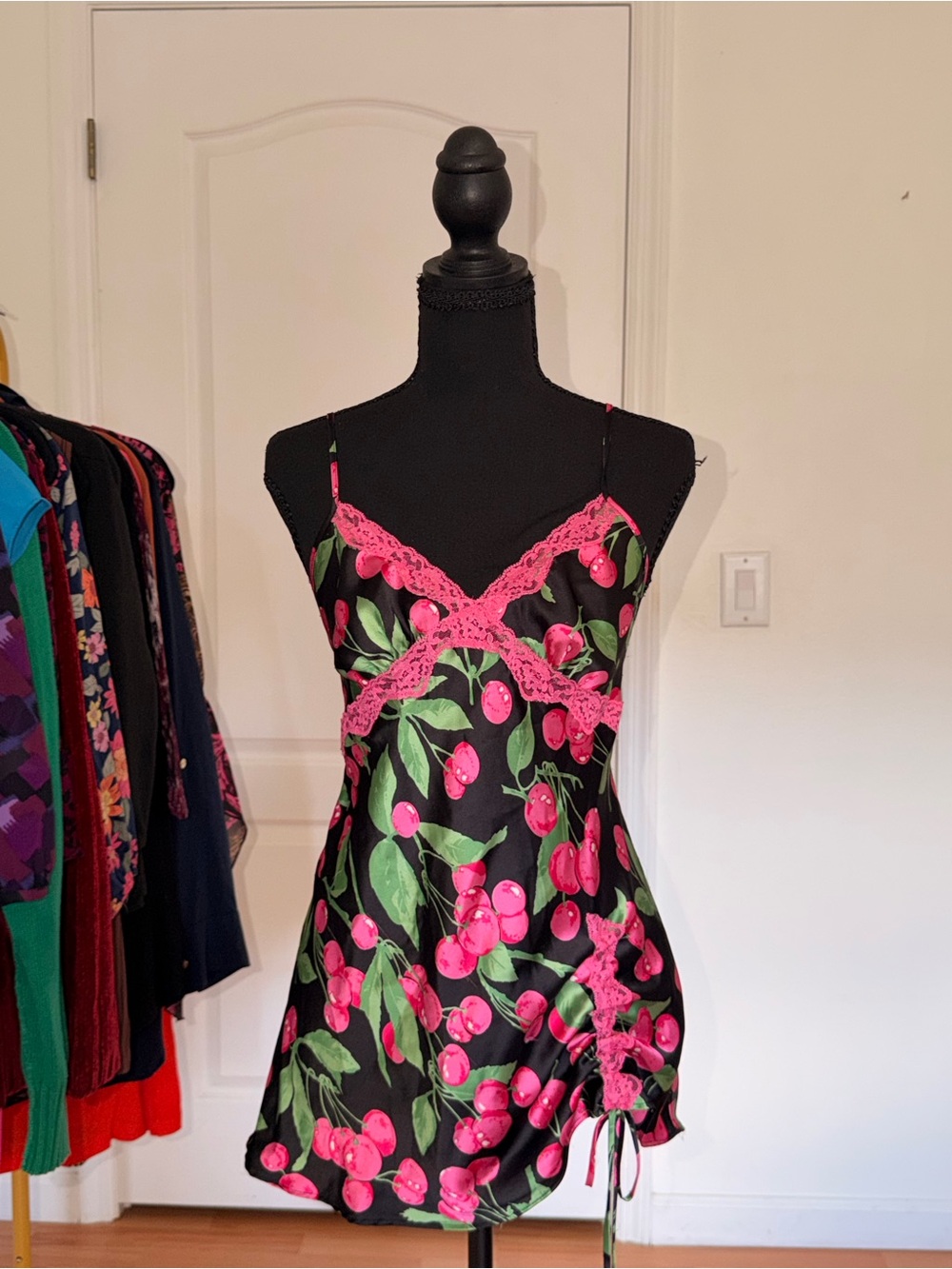 Vintage Victoria’s Secret Cherry Print Lace Mini Dress Y2K Size S - Picture 2 of 7